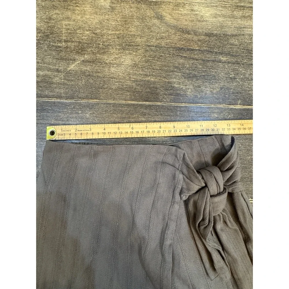 Club Monaco Wrap Mini Skirt Olive Green Lined Bow Tie Size 2‎ Ribbed Minimalist